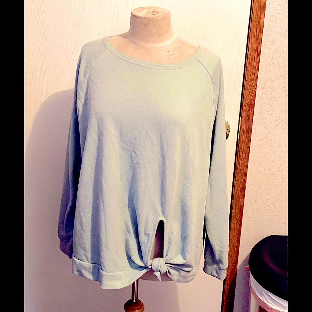 Sweatshirt